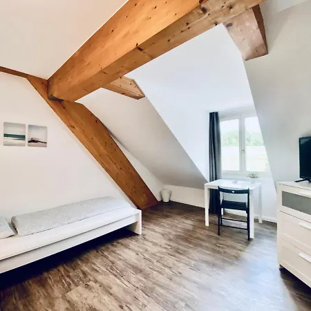 Lägenhet Monteurzimmer - Worker's - Zimmerzuvermieten In Solothurn Flumenthal