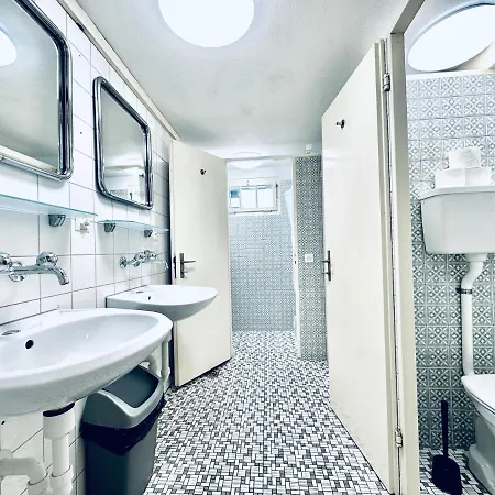 Monteurzimmer - Worker's - Zimmerzuvermieten In Solothurn * Flumenthal