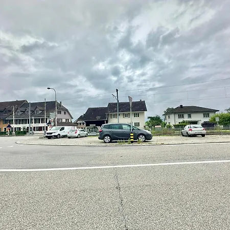 Apartment Monteurzimmer - Worker's - Zimmerzuvermieten In Flumenthal Solothurn