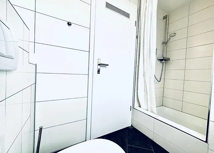 Monteurzimmer - Worker's - Zimmerzuvermieten In Solothurn Flumenthal